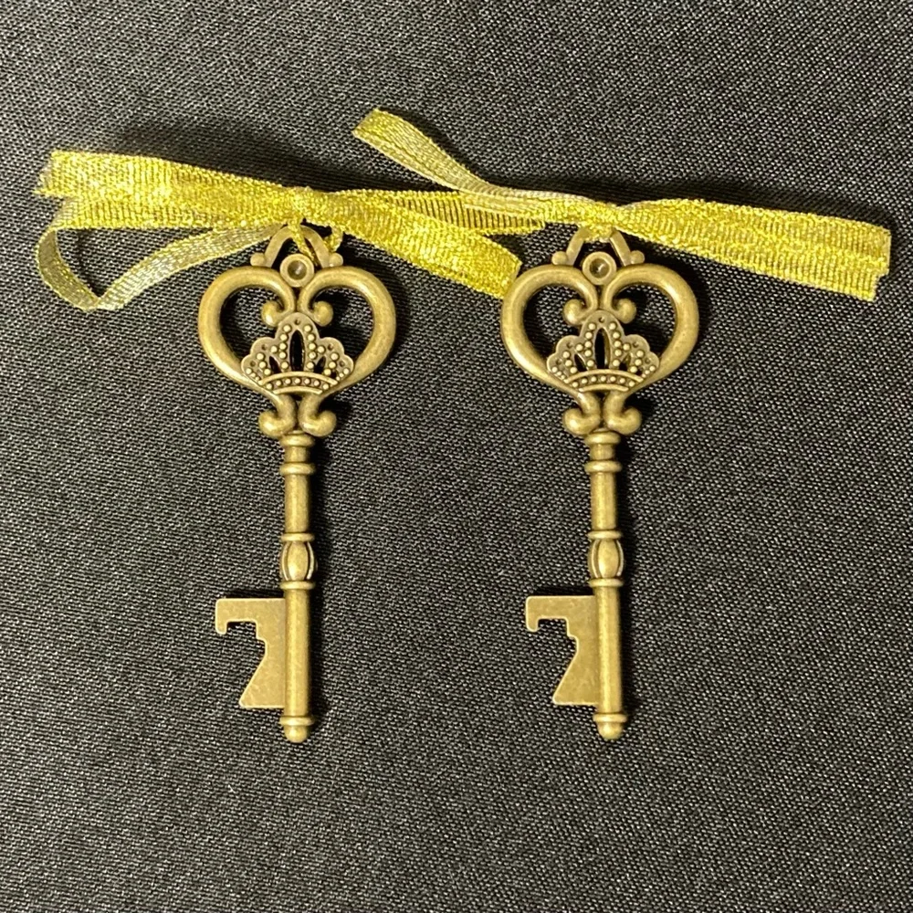 NWOT Antique Style Gold Skeleton Key Bottle Openers Set of 2